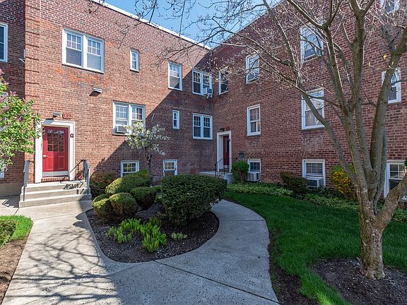 5th image of 200 N Village Ave APT H4