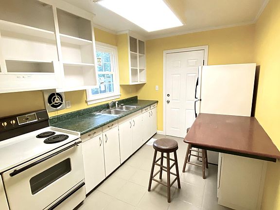 3rd image of 217 Vista Cir