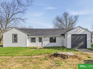 922 P St, Tekamah, NE 68061