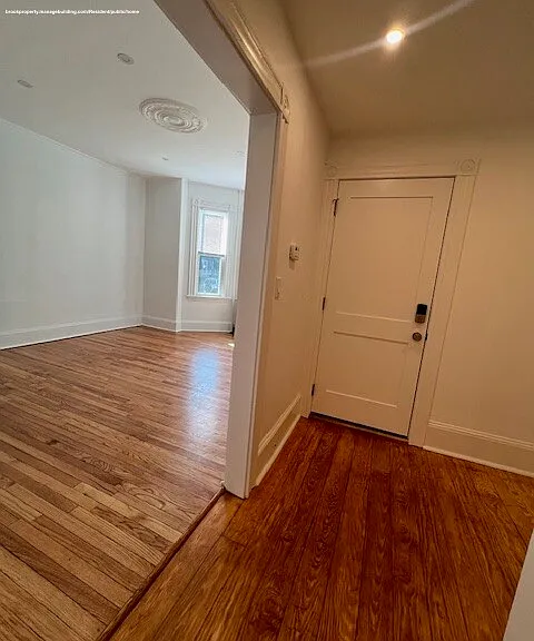 51 Custer St #1 — Photo 5