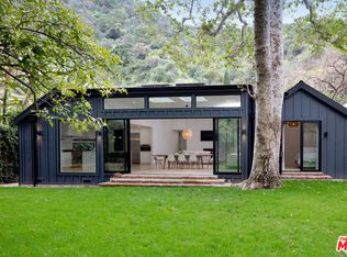 1614 Benedict Canyon Dr, Beverly Hills, CA 90210