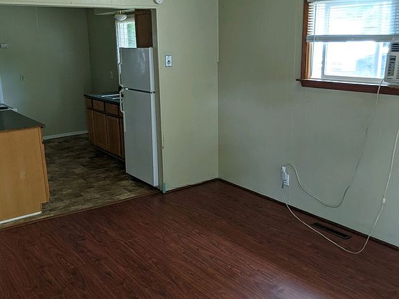 4th image of 1311 Irvine Ave NW #2