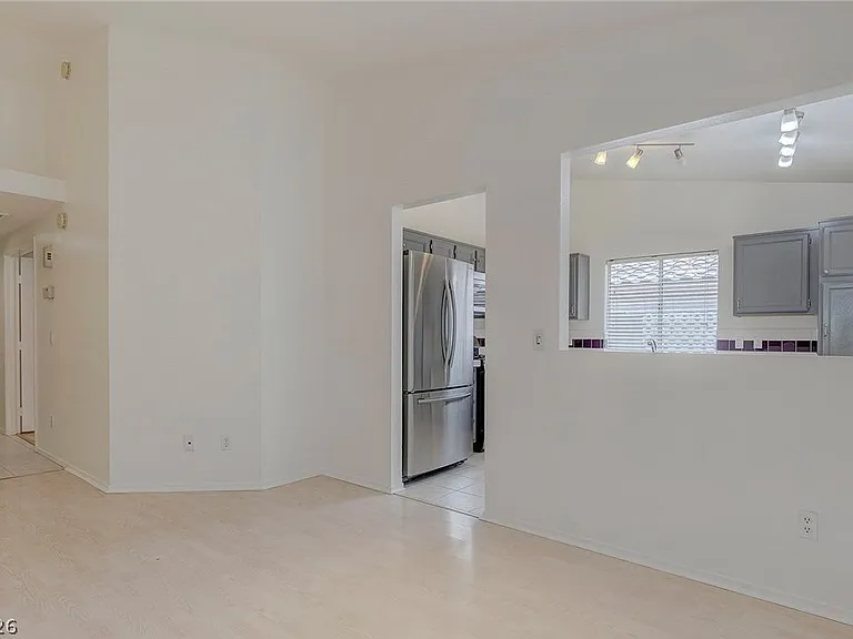 7225 Scenic Hills Dr — Photo 10