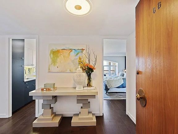 2nd image of 2200 Pacific Ave APT 6B