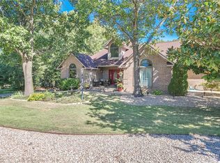 4 Pamona Dr, Bella Vista, AR 72715