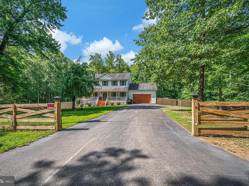 1st image of 4203 Hidden Oak Ln