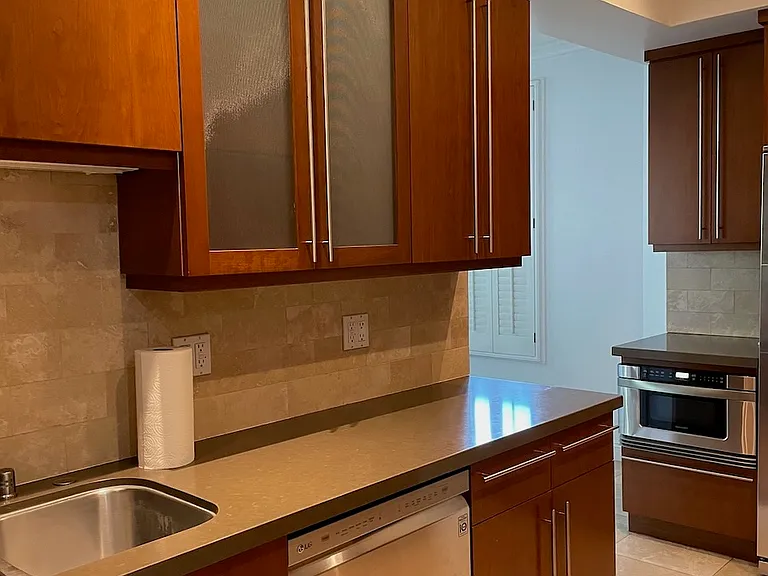 1509 Greenfield Ave #108 — Photo 15