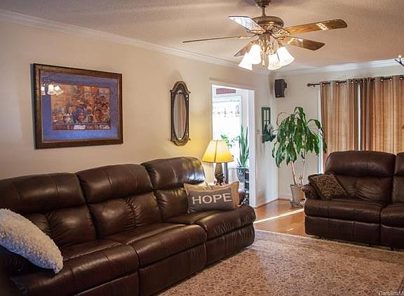 5th image of 464 Peaceful Creek Dr