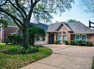 6923 Hearthside Dr, Sugar Land, TX 77479