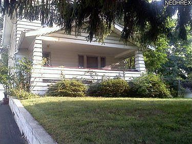 1st image of 210 E Glenwood Ave