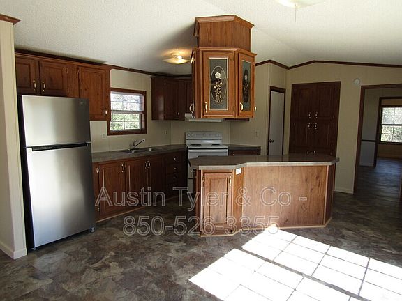 3rd image of 2416 Country Pines Ln