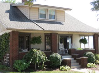 157 N Broadway St, Sugarcreek, OH 44681
