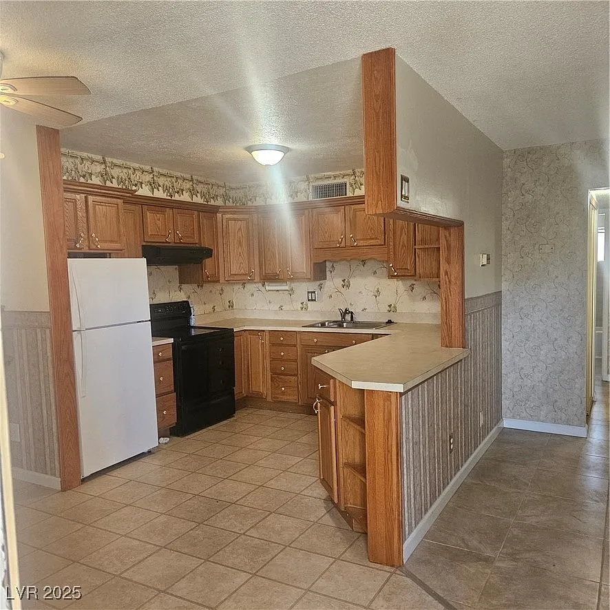 2 bed, 2.0 bath, 849 sqft, $1,395 — Photo 4