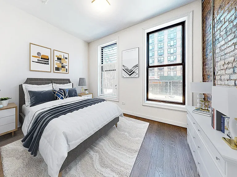 1611 2nd Ave #1R — Photo 3