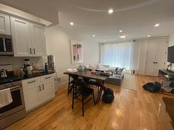 157 Lexington Avenue image 14 of 15