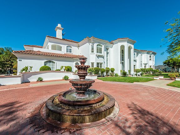 5th image of 16023 Esquilime Dr
