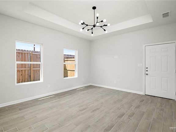 4th image of 1217 S Xanthia St