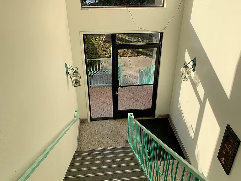 1726 Winona Blvd #104 — Photo 55