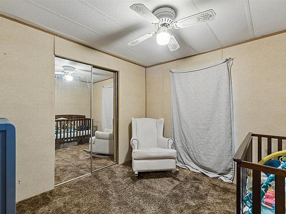 26th image of 19001 Rolling Oak Rd