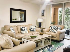 19801 E Country Club Dr