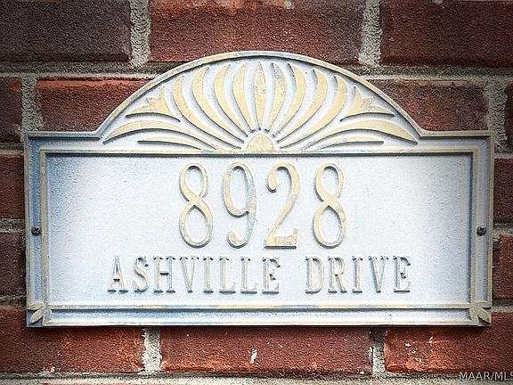 3rd image of 8928 Asheville Dr