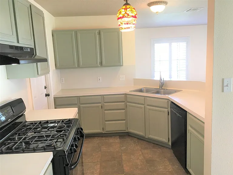 12944 Orion Ct — Photo 13