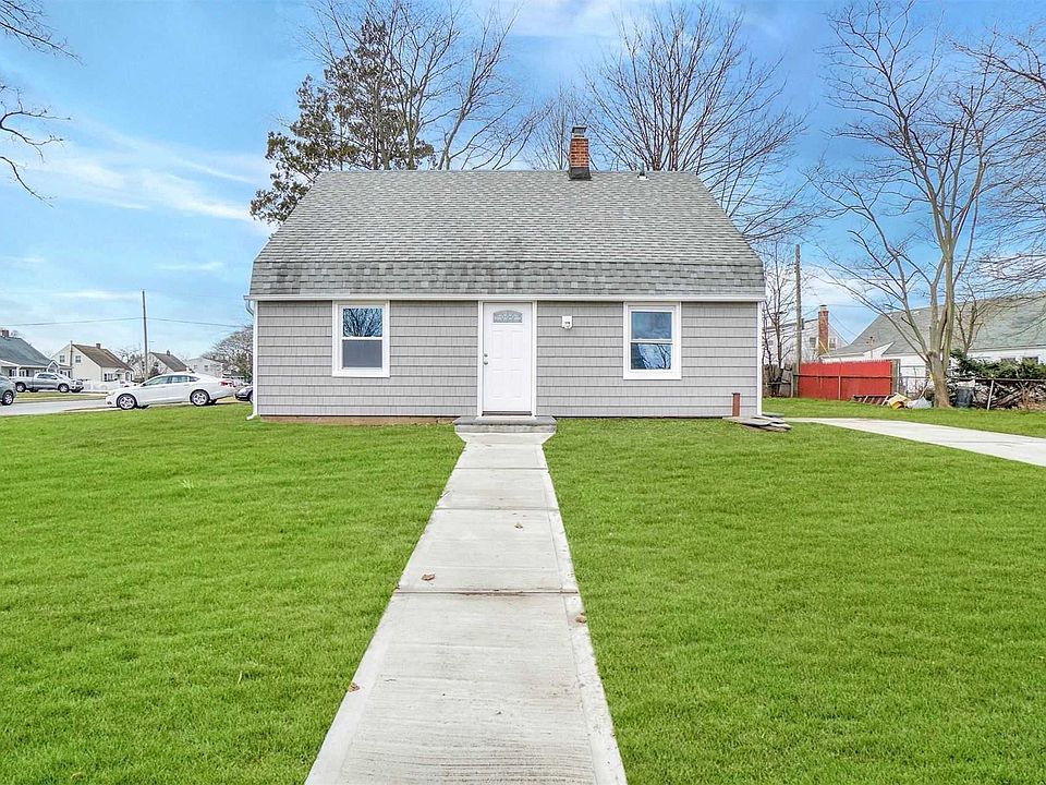 1st image of 16 Silver Ln