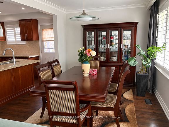 3rd image of 2 Fingal Pl