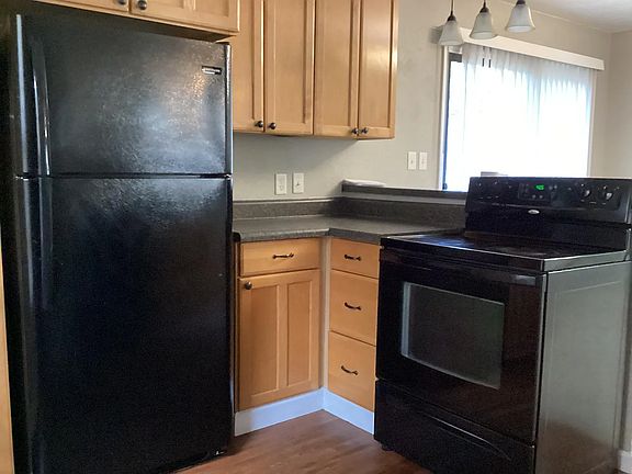 2nd image of 1425 Menna St