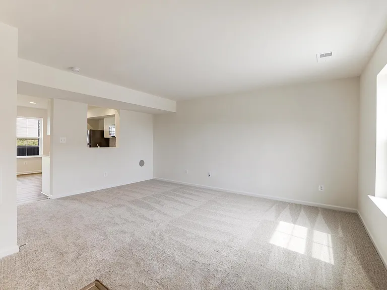 11 Orchard Green Dr — Photo 4