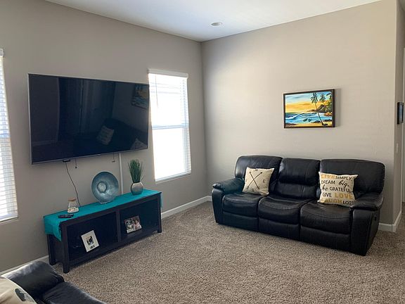 4th image of 3737 E Catalina Dr