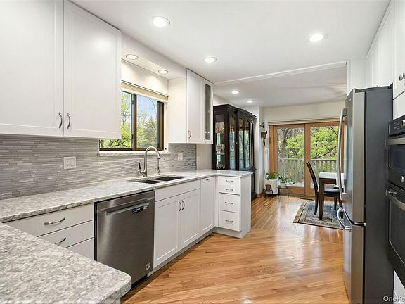 4th image of 8 Talcott Road