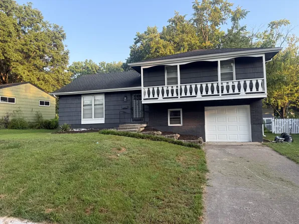 8116 E 133rd St, Grandview, MO 64030