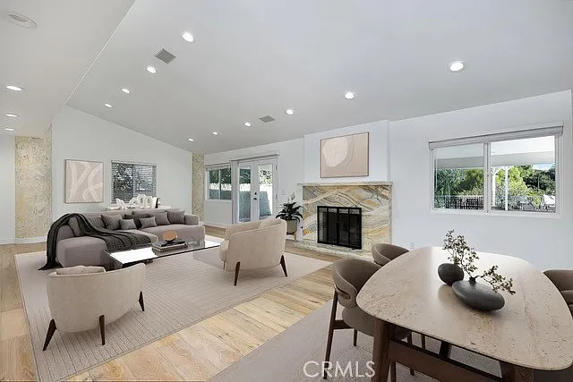 5 bed, 2858 sqft, $8,500 — Photo 1