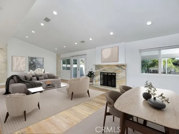 5794 Fairhaven Ave, Woodland Hills, CA 91367