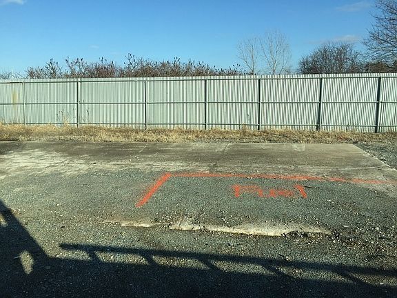 4th image of 739 217th St