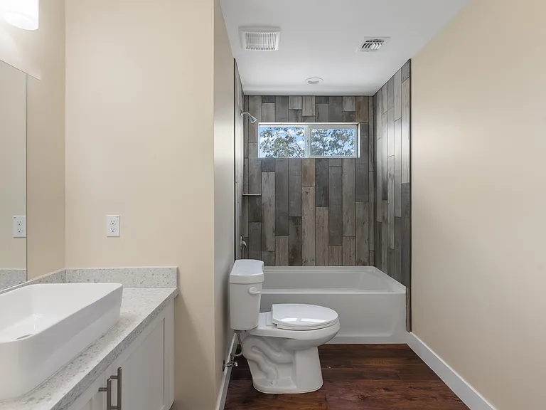 1415 S 29th Ave #1 — Photo 4
