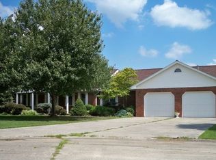 602 W Amy Ct, Robinson, IL 62454