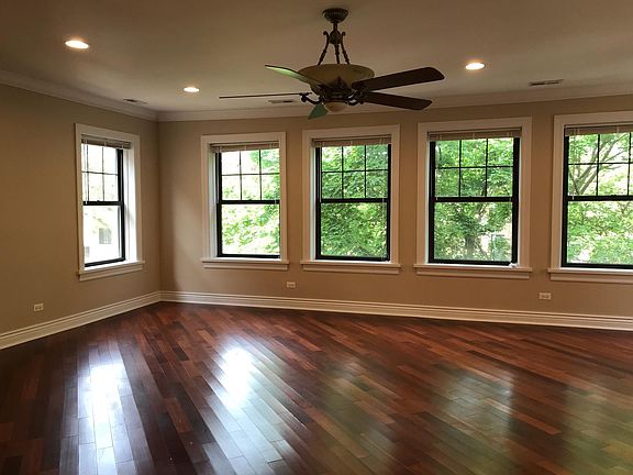 2nd image of 7355 N Seeley Ave APT 3F