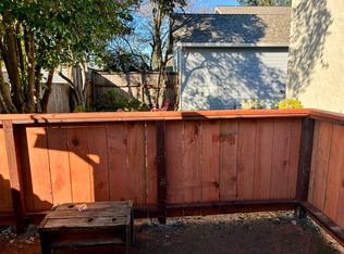 6 Grandview Ave #6, Petaluma, CA 94952