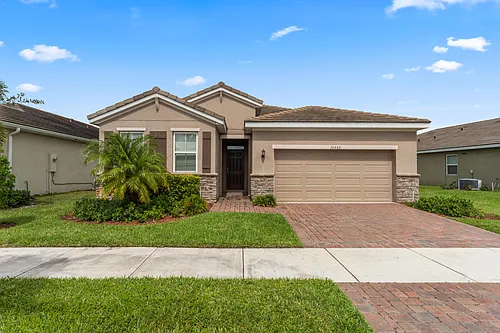 10552 SW Toren Way Photo 1