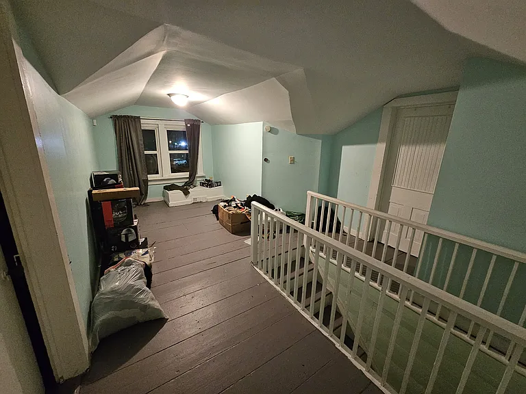 220 Forsyth St — Photo 3