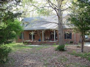 2044 Mount Hope Church Rd, Mcleansville, NC 27301