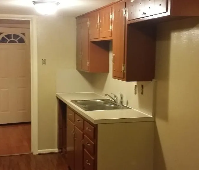 505 Hughes Dr — Photo 23