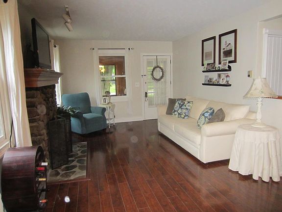 Open lower level