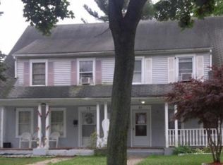 79 Allendale Rd, Hartford, CT 06106