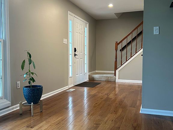Welcoming entrance and beautiful flooring throughout.
