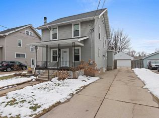 1313 S Lawe St, Appleton, WI 54915