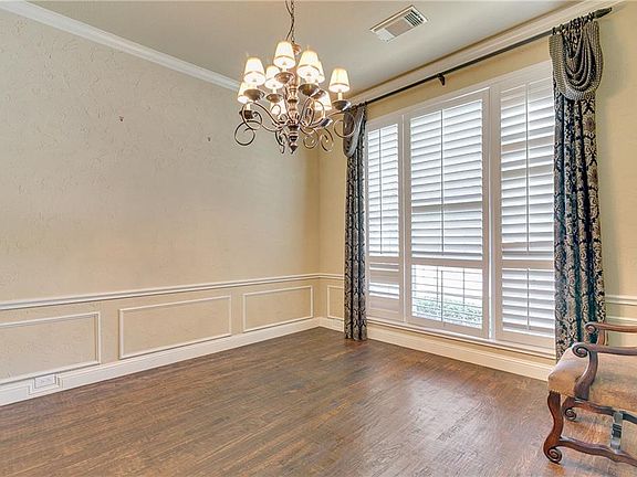 5th image of 4619 Wicklow Dr