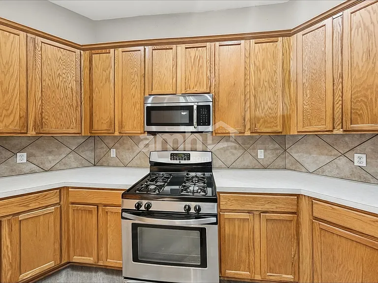 2116 Faldo Ln — Photo 4
